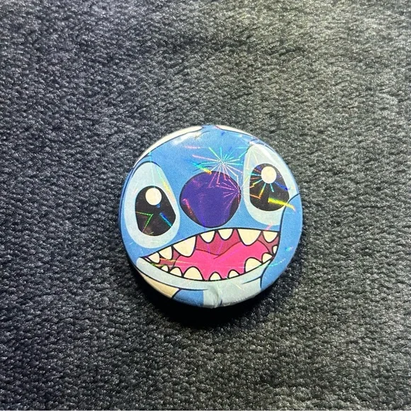 Lilo & Stitch - 4 Button Set (Handmade) - Picture 7 of 9